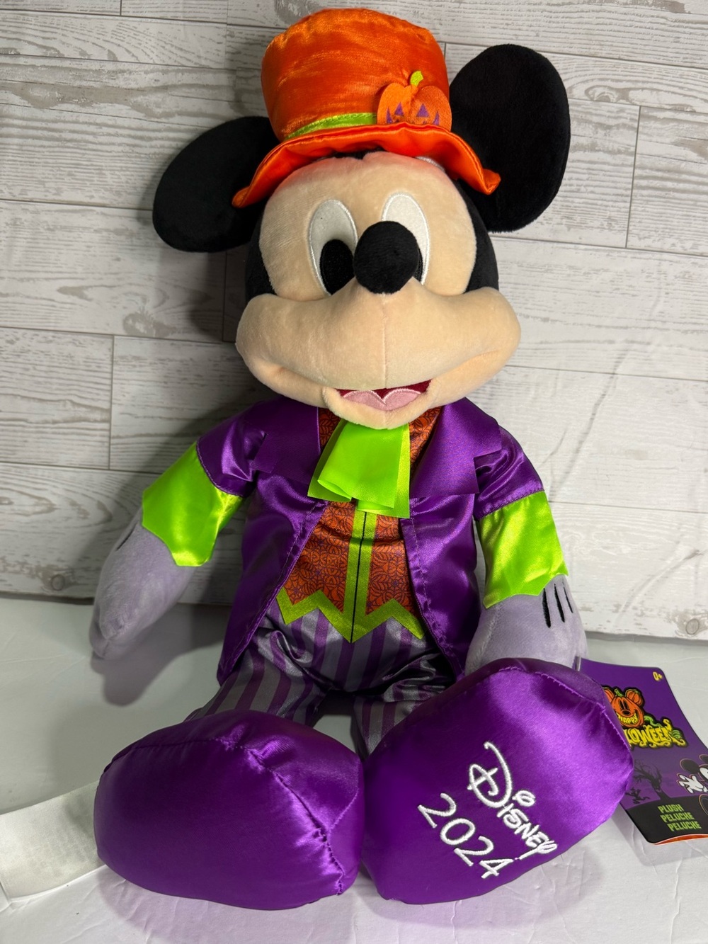 2024 Disney Parks Happy Halloween Mickey Mouse 16” Plush Limited Edition NWT